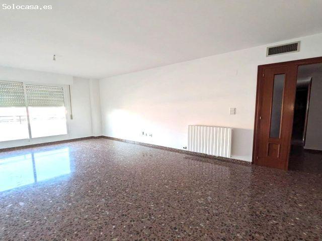 VIVIENDA CON GARAJE Y TRASTERO JUNTO A SALVADOR ALLENDE