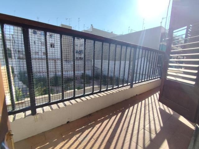 VIVIENDA CON GARAJE