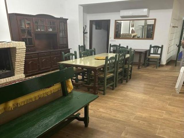 ? Vivienda con gran capacidad en El Rocío Huelva