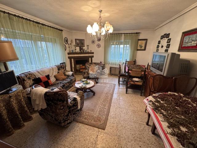 Vivienda con gran parcela en el centro de Doñinos de Salamanca