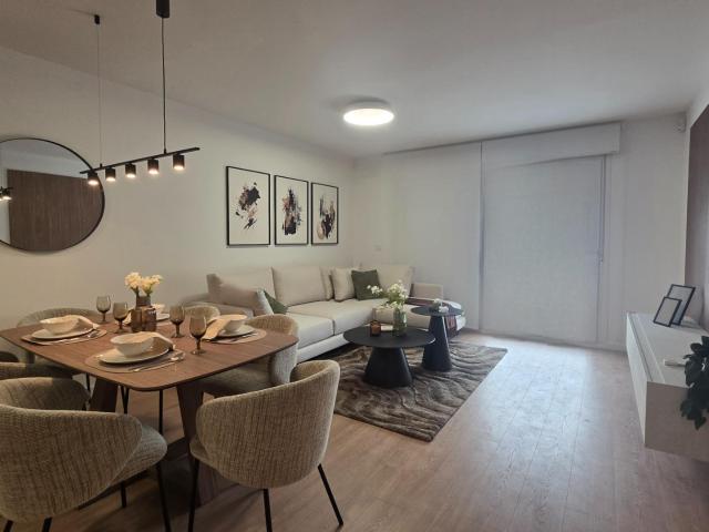 VIVIENDA CON PISCINA y SUPER TERRAZA de 83 MT A 5 MIN.DE ELCHE