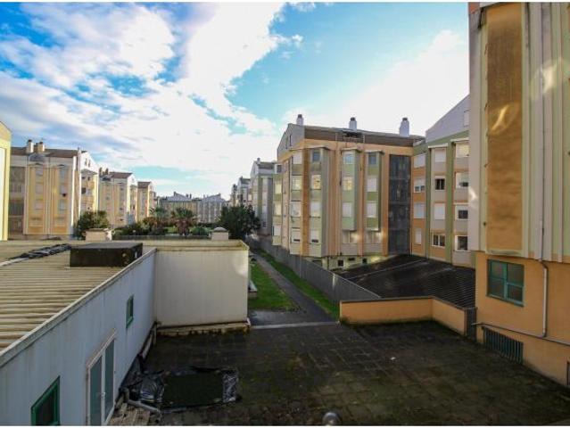 VIVIENDA CON PLAZA DE GARAJE Y TRASTERO EN BEZANA LAGO
