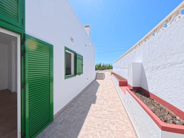 VIVIENDA CON TERRAZA DE 71 M2 EN LA PALMA, BARLOVENTO