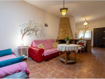 Vivienda con terreno en Huéchar Alhama de Almería