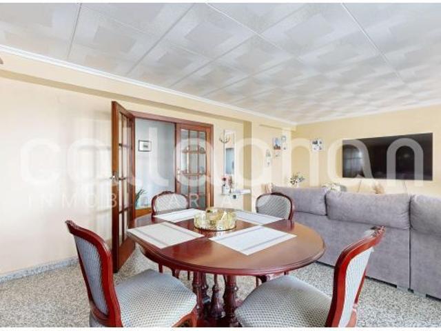 Vivienda con vistas despejadas en el corazón de Catarroja