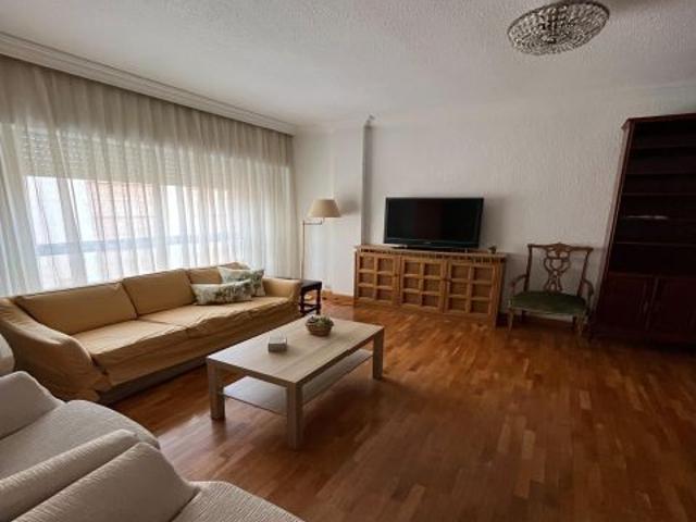 VIVIENDA DE 4 DORMITORIOS EN PLENO CENTRO DE MURCIA