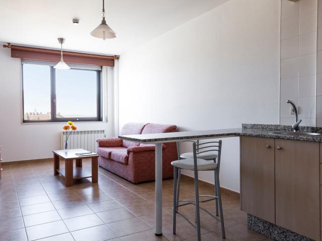 Vivienda de 1 habitación en CL SALGUEIRIÑOS DE ABAIXO SANTIAGO DE COMPOSTELA