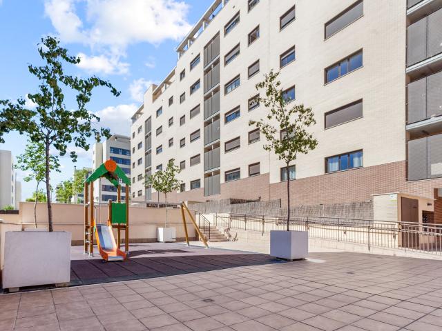 Vivienda de 2 habitación en CALLE CERRO DEL MONTE MADRID
