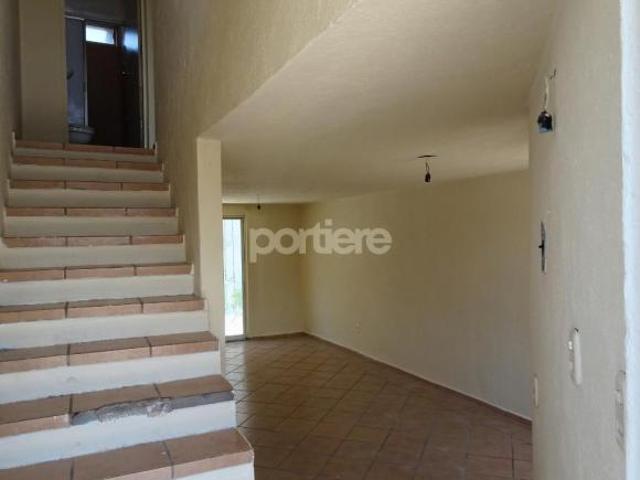 Vivienda de 2 habitaciones y cochera