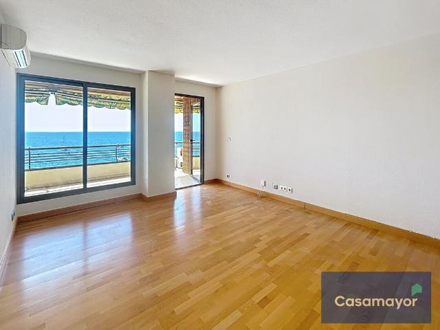 Vivienda de 3 dormitorios con acceso directo a la playa