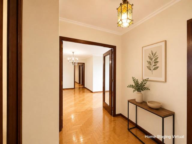 VIVIENDA DE 3 DORMITORIOS CON GALERÍA, GARAJE Y TRASTERO EN AVENIDA DE CASTELAO, Vigo. Ref. P467