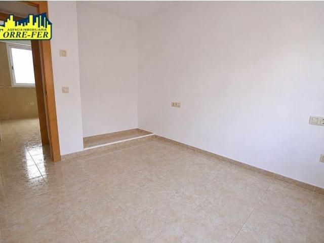 VIVIENDA DE 3 DORMITORIOS EN EL CENTRO DE ALMERIA