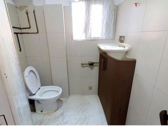 Vivienda de 3 habitaciones para reformar con gran potencial en Campanar