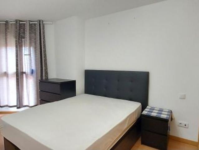 VIVIENDA DE TRES DORMITORIOS CON GARAJE Y TRASTERO