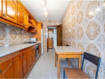 Vivienda de alquiler dando a la Avd. Mediterráneo