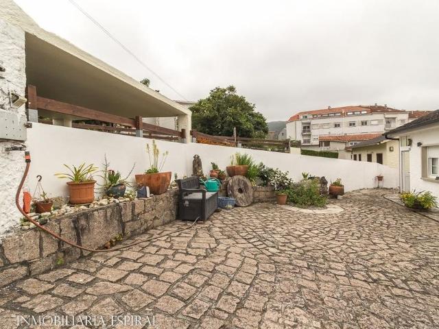 Vivienda de alto standing de 140 m2 en venta Poio, España