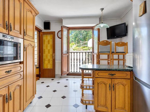 Vivienda de alto standing de 150 m2 en venta Usúrbil, País Vasco