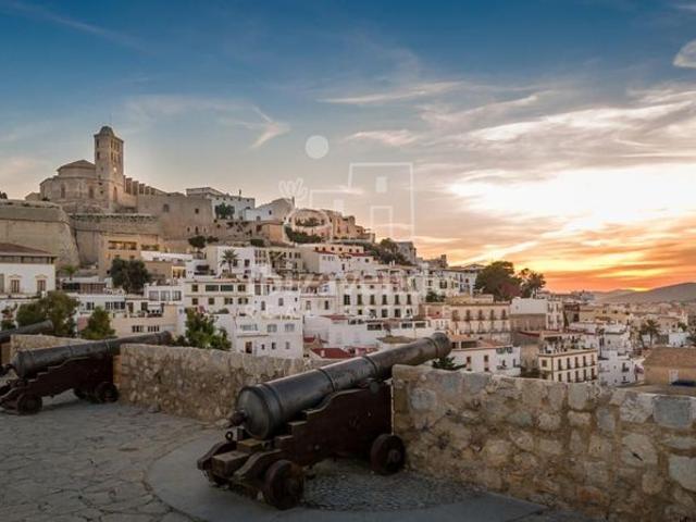 Vivienda de alto standing de 170 m2 en venta Ibiza, Baleares