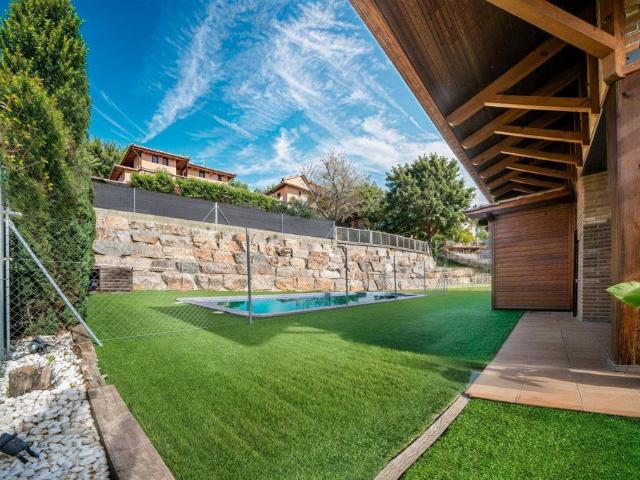 Vivienda de alto standing de 346 m2 en venta Bigues i Riells, Cataluña