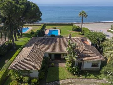Vivienda de alto standing de 193 m2 en venta Estepona, Andalucía