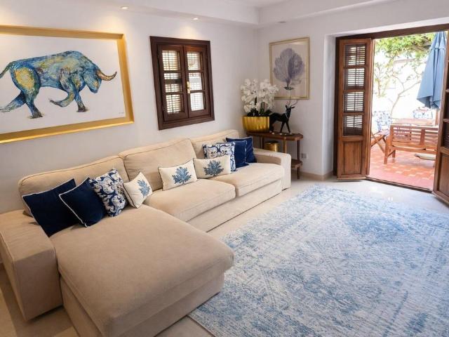 Vivienda de alto standing de 116 m2 en venta Estepona, Andalucía