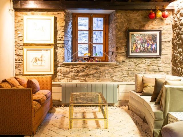 Vivienda de alto standing de 250 m2 en venta Viella Mitg Arán, Cataluña