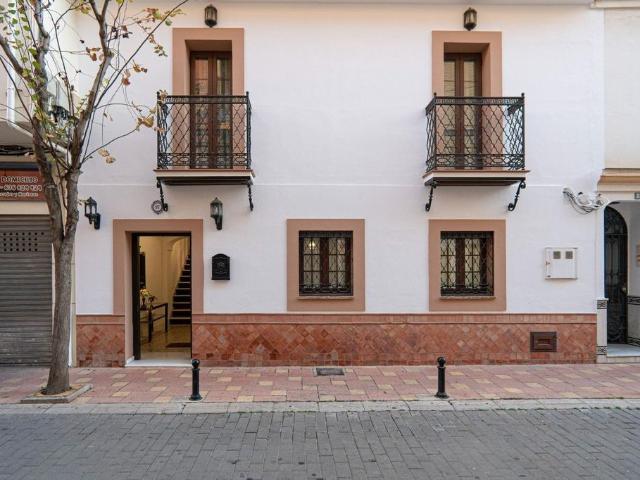 Vivienda de alto standing de 258 m2 en venta Fuengirola, España
