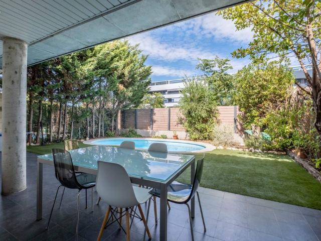Vivienda de alto standing de 263 m2 en venta Zaragoza, Aragón