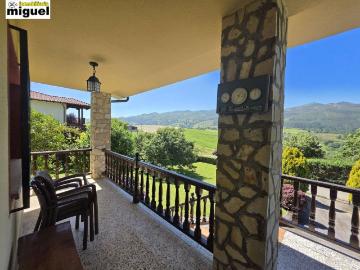 Vivienda de alto standing de 263 m2 en venta Llanes, Asturias