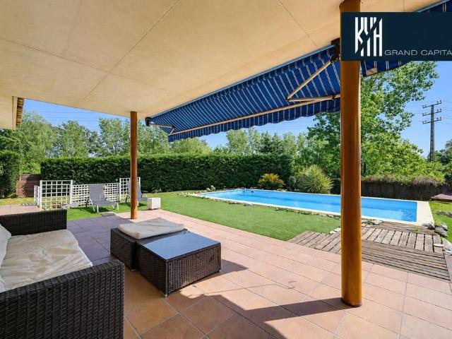 Vivienda de alto standing de 266 m2 en venta Caldas de Malavella, España