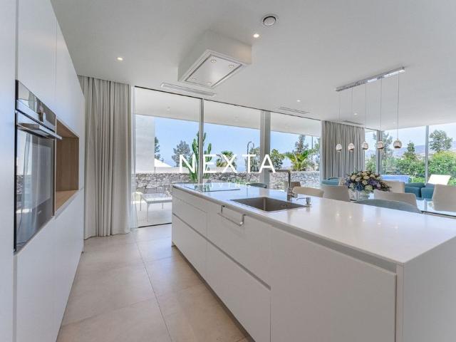 Vivienda de alto standing de 270 m2 en venta Guía de Isora, España