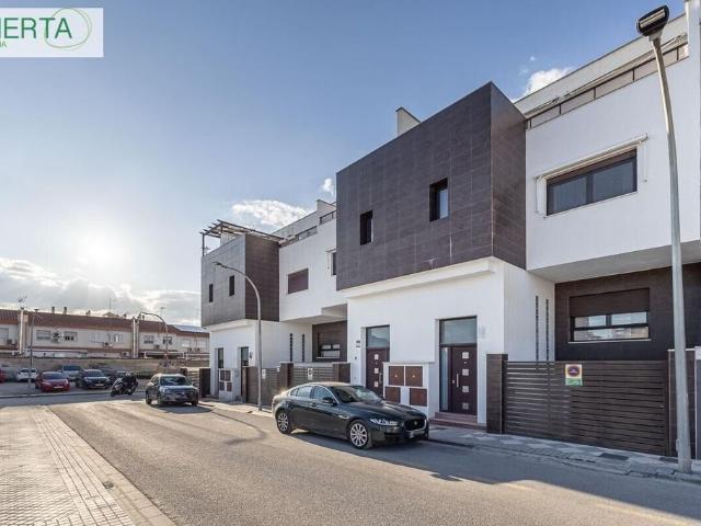 Vivienda de alto standing de 275 m2 en venta Maracena, España