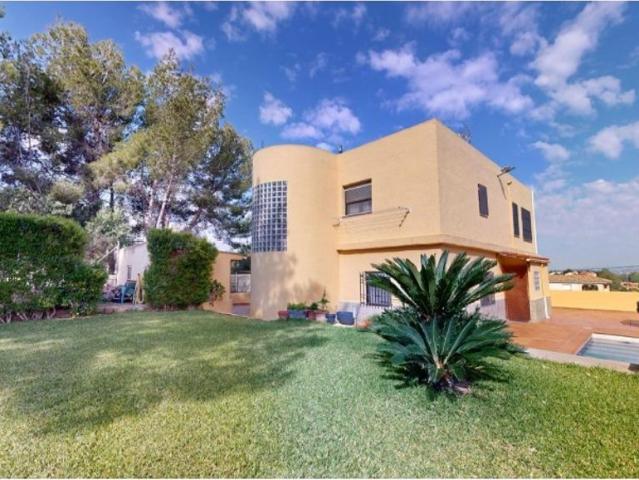 Vivienda de alto standing de 283 m2 en venta Ribarroja, España