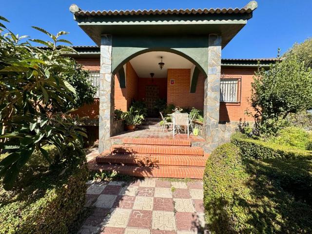 Vivienda de alto standing de 289 m2 en venta Gójar, España