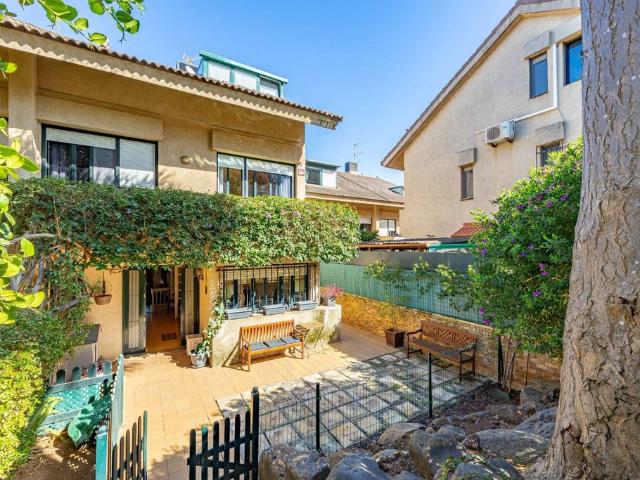 Vivienda de alto standing de 211 m2 en venta Santa Brígida, Canarias