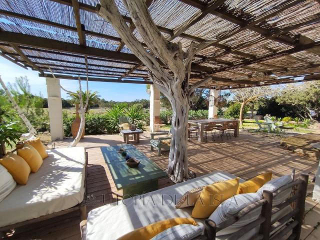 Vivienda de alto standing de 223 m2 en venta Formentera, Baleares