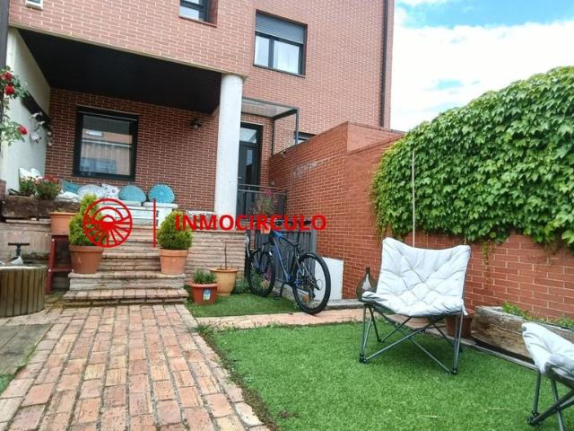 Vivienda de alto standing de 234 m2 en venta Burgos, Castilla y León