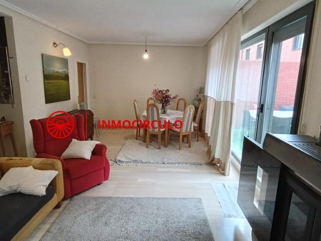 Vivienda de alto standing de 234 m2 en venta Burgos, Castilla y León