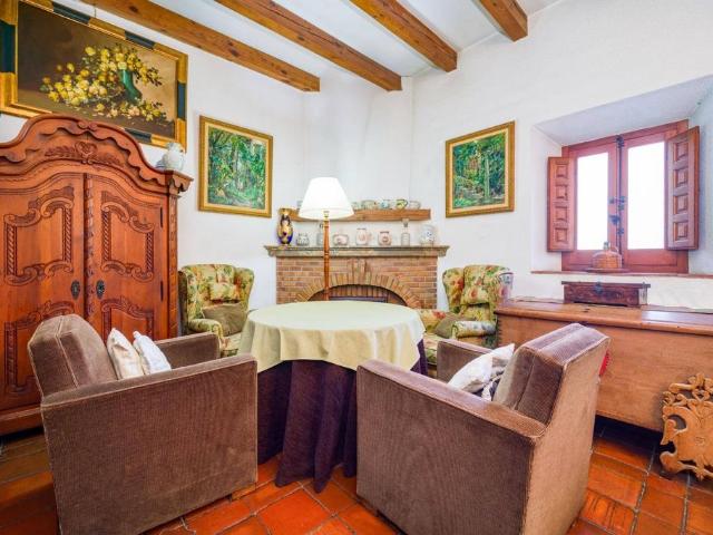 Vivienda de alto standing de 390 m2 en venta Granada, Andalucía