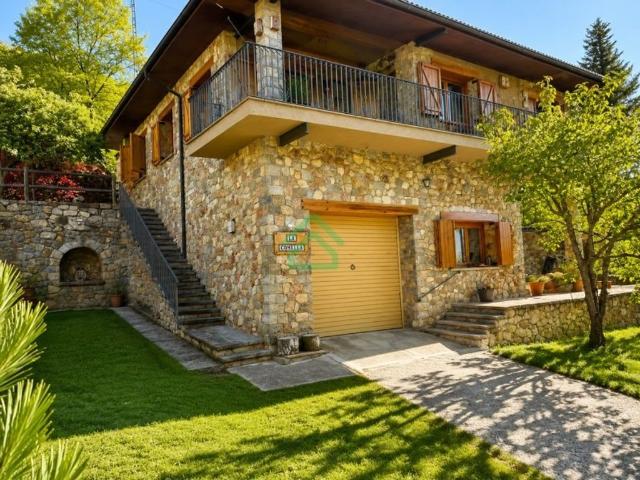Vivienda de alto standing de 305 m2 en venta La Coma, Cataluña