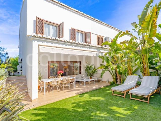 Vivienda de alto standing de 318 m2 en venta Rocafort, Comunidad Valenciana
