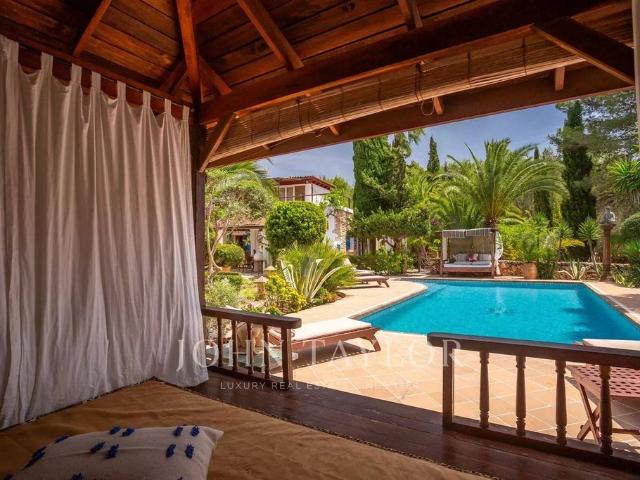 Vivienda de alto standing de 339 m2 en venta Sant Rafel, Baleares