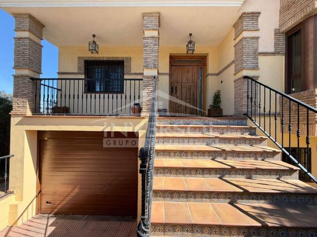 Vivienda de alto standing de 482 m2 en venta Maracena, Andalucía
