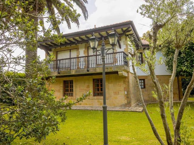 Vivienda de alto standing de 400 m2 en venta Isla, España