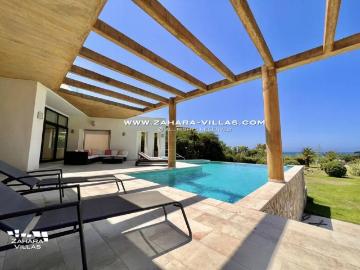 Vivienda de alto standing de 420 m2 en venta Zahara de los Atunes, Andalucía