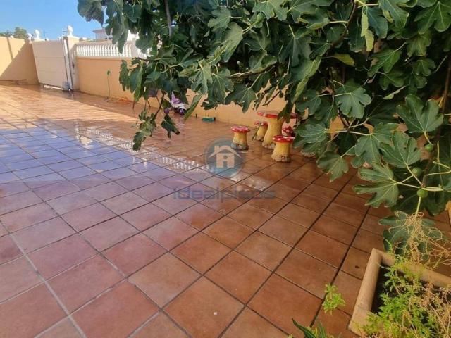 Vivienda de alto standing de 430 m2 en venta Alicante, España