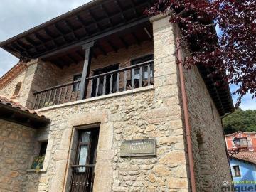 Vivienda de alto standing de 570 m2 en venta Peñamellera Alta, Asturias