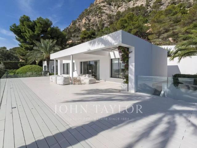 Vivienda de alto standing de 500 m2 en venta Es Cubells, España