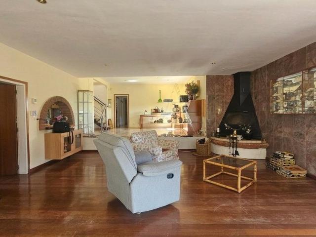 Vivienda de lujo de 656 m2 en venta Esparraguera, España
