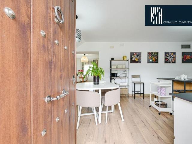 Vivienda de alto standing de 732 m2 en venta Girona, Cataluña